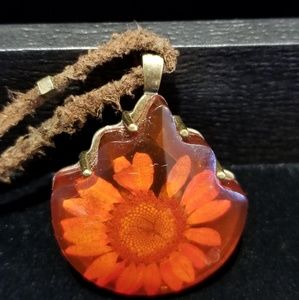 Flower pendant